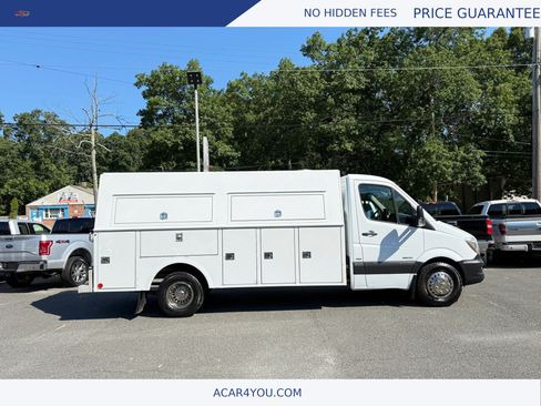 Used 2016 Mercedes-Benz Sprinter 3500 image 2