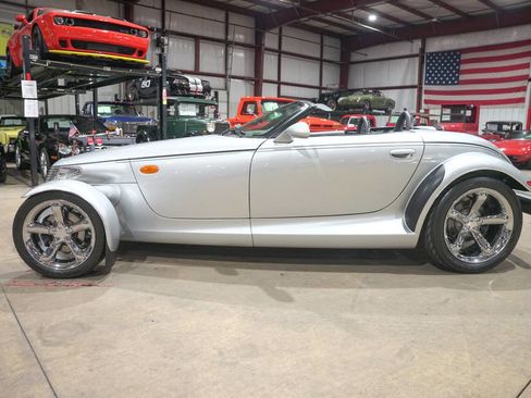 Used 2001 Plymouth Prowler image 4