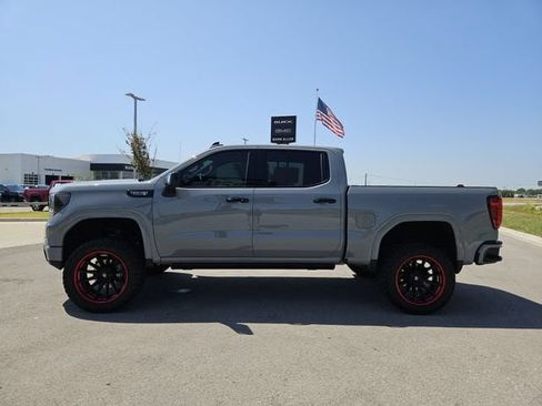 Used 2024 GMC Sierra 1500 Elevation w/ Elevation Premium Package AWD/4WD image 4