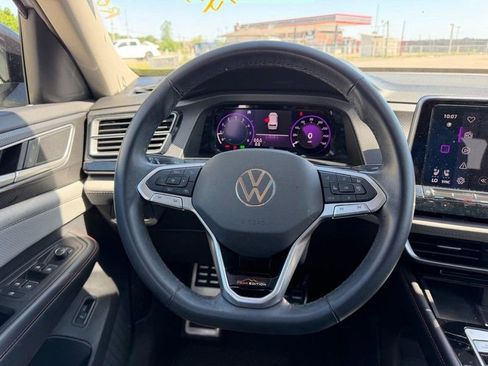 Used 2024 Volkswagen Atlas Peak Edition SE AWD/4WD image 13