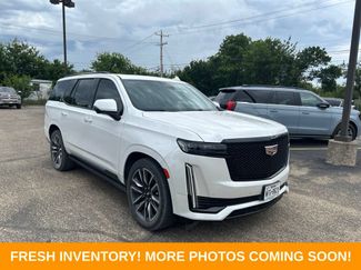 Used 2023 Cadillac Escalade Sport Platinum AWD/4WD video 1