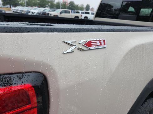 New 2026 GMC Sierra 2500 SLE w/ SLE Value Package; image 5