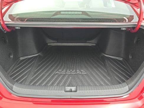 Used 2023 Honda Accord EX image 12