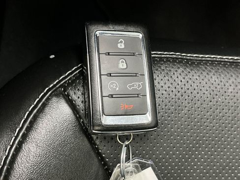 Used 2023 Jeep Grand Cherokee Overland AWD/4WD image 29