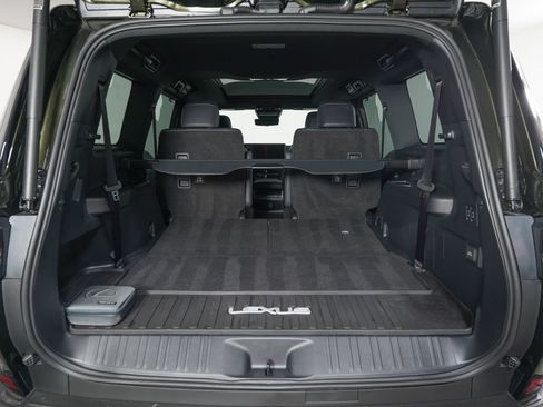 Used 2026 Lexus GX 550 w/ Accessory Package (2T) AWD/4WD image 12