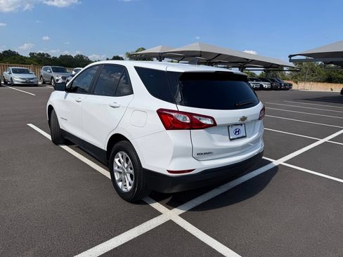 Used 2021 Chevrolet Equinox LS w/ LS Convenience Package FWD image 7