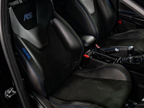 Used 2017 Ford Focus RS AWD/4WD image 23