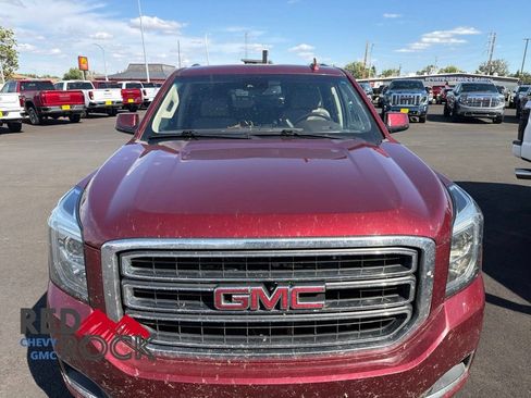 Used 2019 GMC Yukon XL SLT w/ Open Road Package AWD/4WD image 6