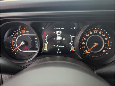 New 2025 Jeep Gladiator Mojave w/ Convenience Group image 22