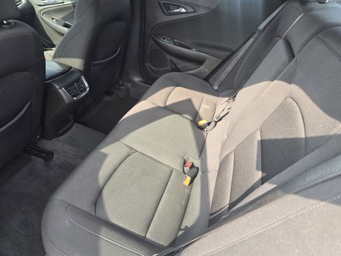 Used 2022 Chevrolet Malibu LT FWD image 11