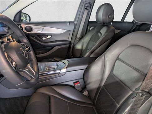 Used 2021 Mercedes-Benz GLC 300 image 16