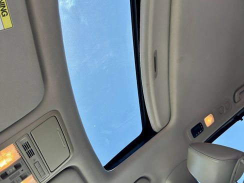 Used 2015 Honda Odyssey EX-L image 11