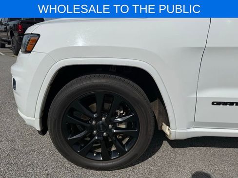 Used 2019 Jeep Grand Cherokee Altitude image 23