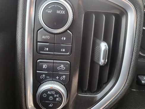 Used 2020 GMC Sierra 2500 Denali w/ Denali Ultimate Package AWD/4WD image 32