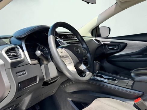 Used 2015 Nissan Murano S w/ Navigation Package image 2