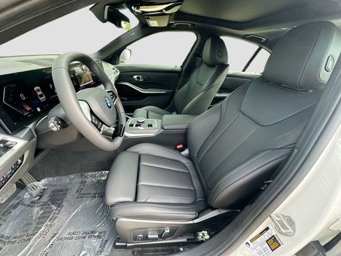 New 2026 BMW 330i Sedan w/ Convenience Package image 17