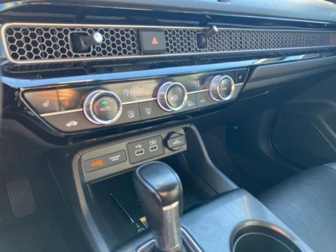 Used 2023 Honda Civic Touring image 19