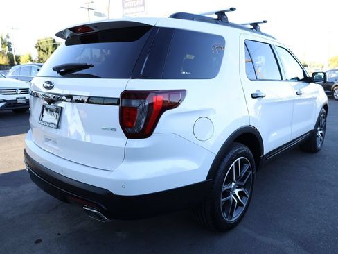 Used 2016 Ford Explorer Sport w/ Equipment Group 401A AWD/4WD image 4