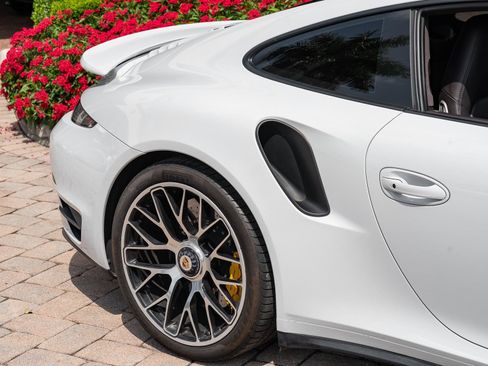 Used 2015 Porsche 911 Turbo S AWD/4WD image 17