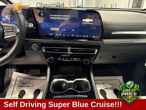 New 2026 Chevrolet Traverse High Country w/ LPO, Floor Liner Package AWD/4WD image 12