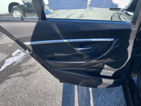 Used 2017 BMW 330i xDrive Sedan image 29