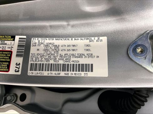 Used 2025 Toyota Tacoma TRD Off-Road image 35