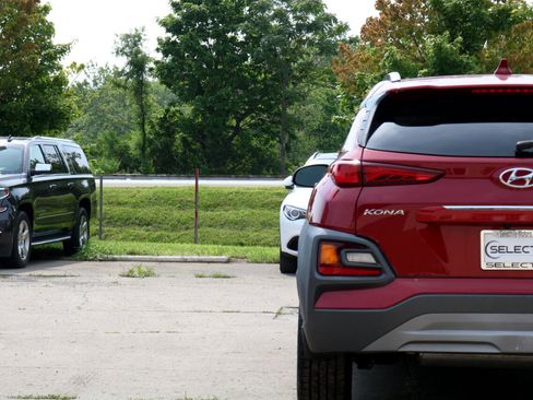 Used 2021 Hyundai Kona Limited w/ Winter Weather Package image 10