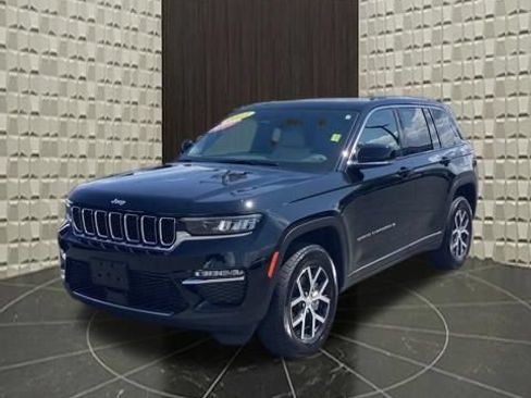 Certified 2023 Jeep Grand Cherokee Limited AWD/4WD image 15