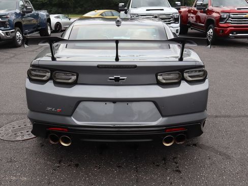 Used 2022 Chevrolet Camaro ZL1 RWD image 30
