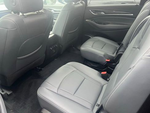 Used 2022 Buick Enclave Essence w/ Experience Buick Package AWD/4WD image 6