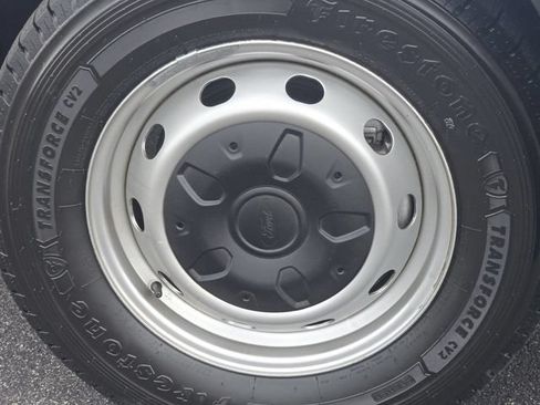 Certified 2024 Ford Transit 250 148 High Roof RWD image 5