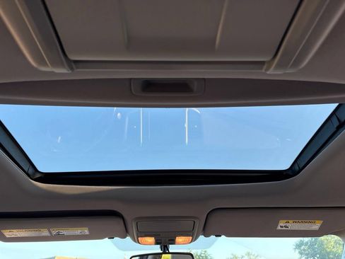 Used 2017 Honda Pilot EX-L image 6