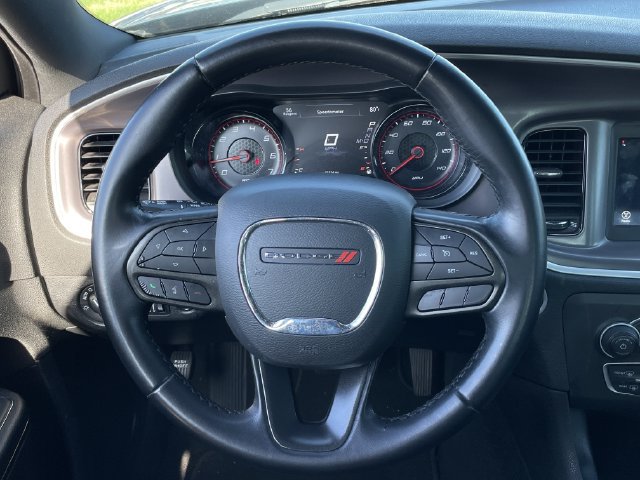 Used 2022 Dodge Charger SXT w/ Blacktop Package RWD image 11
