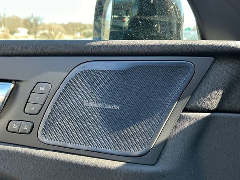 New 2026 Volvo XC60 B5 Plus w/ Protection Package Premier image 21