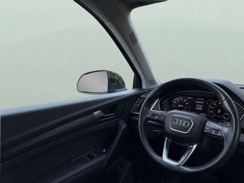 Used 2020 Audi Q5 2.0T Premium Plus w/ Premium Plus Package AWD/4WD image 12