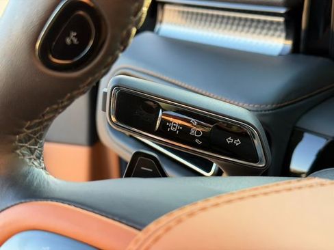 Used 2025 Lincoln Aviator Black Label image 45