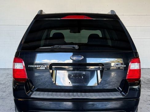 Used 2006 Ford Freestyle Limited image 13