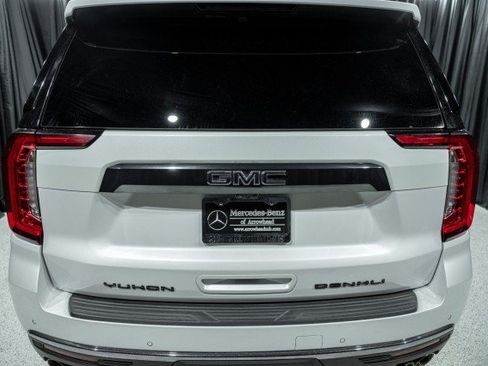 Used 2024 GMC Yukon Denali Ultimate AWD/4WD image 6