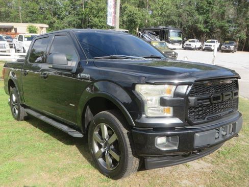 Used 2015 Ford F150 XLT w/ Equipment Group 302A Luxury AWD/4WD image 4