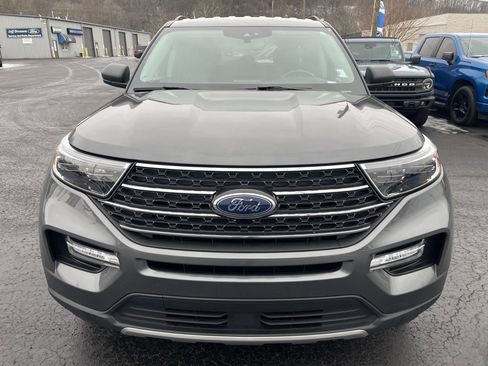 Used 2023 Ford Explorer XLT w/ Equipment Group 202A image 5