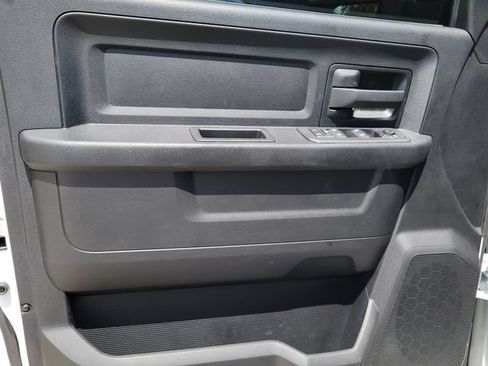 Used 2025 RAM 3500 Tradesman w/ Chrome Appearance Group AWD/4WD image 10
