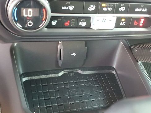 Used 2024 Ford Bronco Raptor w/ Interior Carbon Fiber Pack 6 AWD/4WD image 19