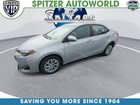 Used 2017 Toyota Corolla LE image 4