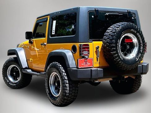 Used 2013 Jeep Wrangler Rubicon AWD/4WD image 4