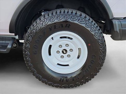 New 2026 Ford Bronco Heritage Edition AWD/4WD image 10