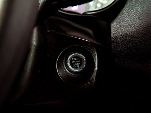 Used 2023 Jeep Renegade Latitude image 23