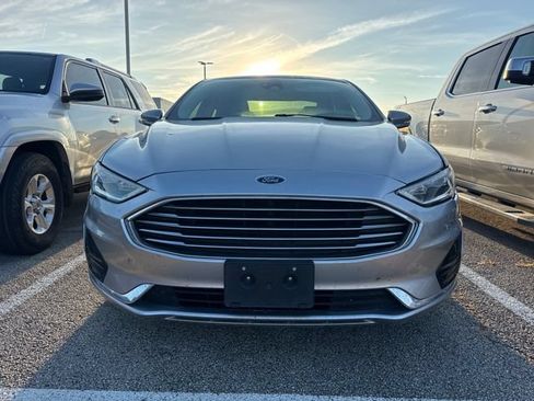 Used 2020 Ford Fusion SEL FWD image 2