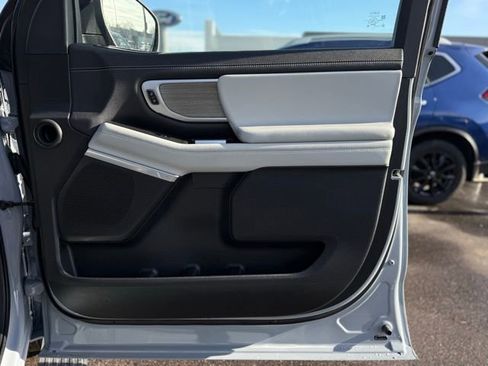 Certified 2025 Ford Expedition Max Platinum image 24