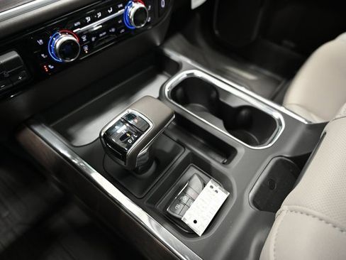 New 2026 GMC Sierra 1500 SLT w/ SLT Premium Package image 21