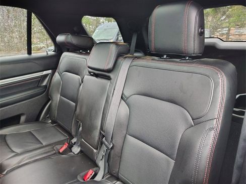 Used 2018 Ford Explorer Sport w/ Equipment Group 401A image 6